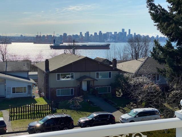 Ocean Breeze Executive Bed And Breakfast North Vancouver Luaran gambar
