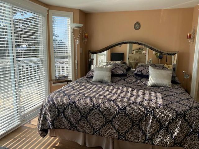 Ocean Breeze Executive Bed And Breakfast North Vancouver Luaran gambar