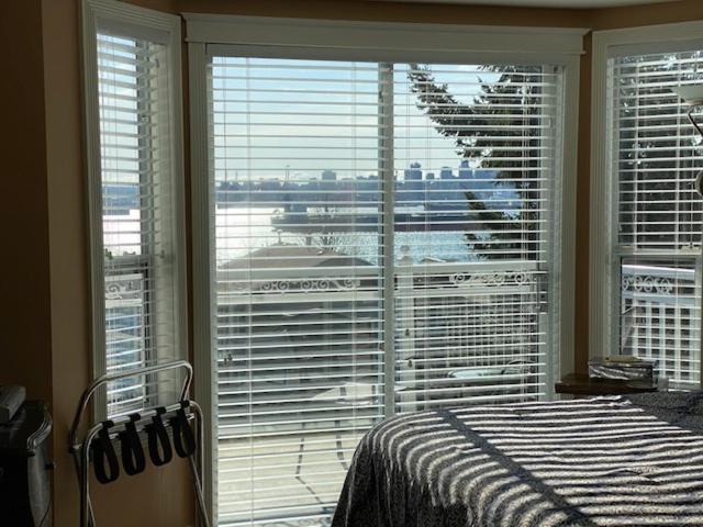 Ocean Breeze Executive Bed And Breakfast North Vancouver Luaran gambar