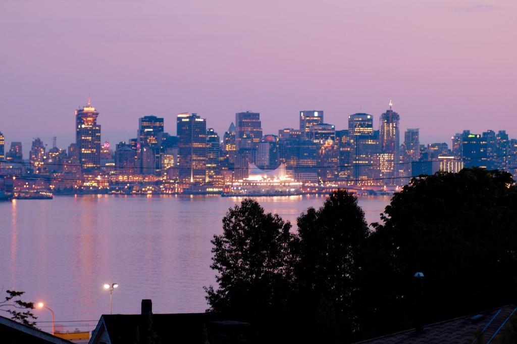 Ocean Breeze Executive Bed And Breakfast North Vancouver Bilik gambar
